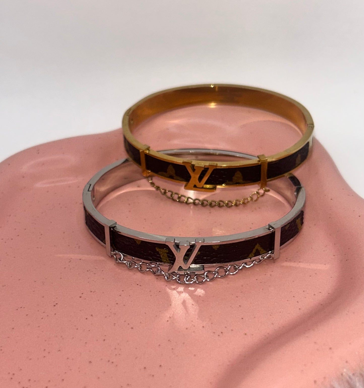 LV Bangle w/ Chain